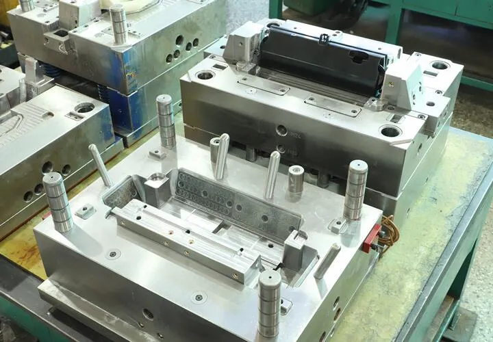 P03-2-Customized-Mold